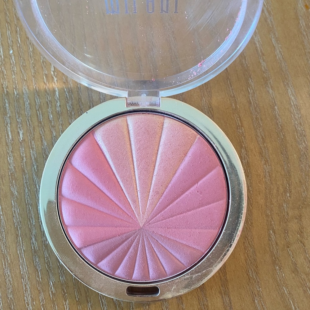Milani blush #01